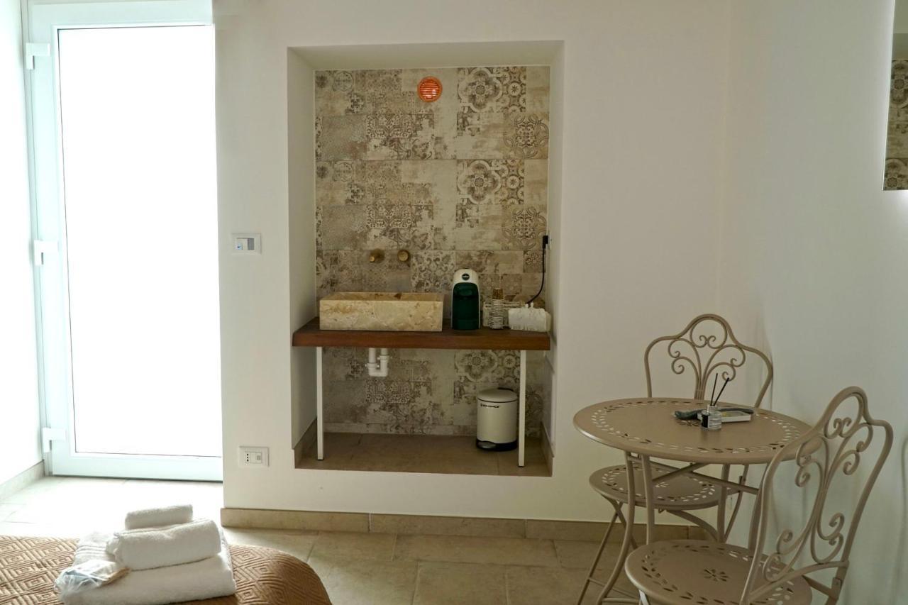 Suite 141 - Luxury B&B Monopoli Exterior foto